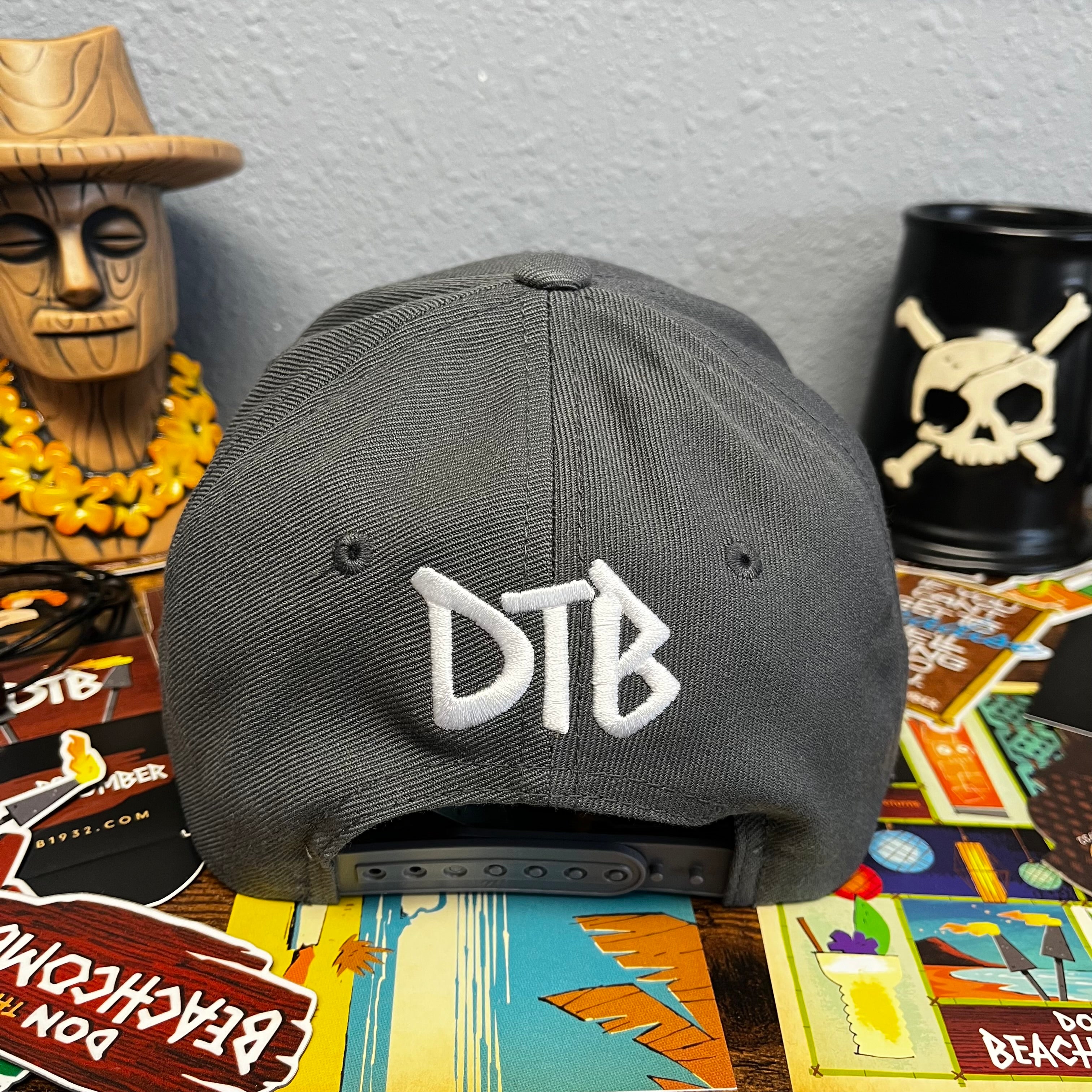 Don the Beachcomber Logo Snapback Cap In Grey