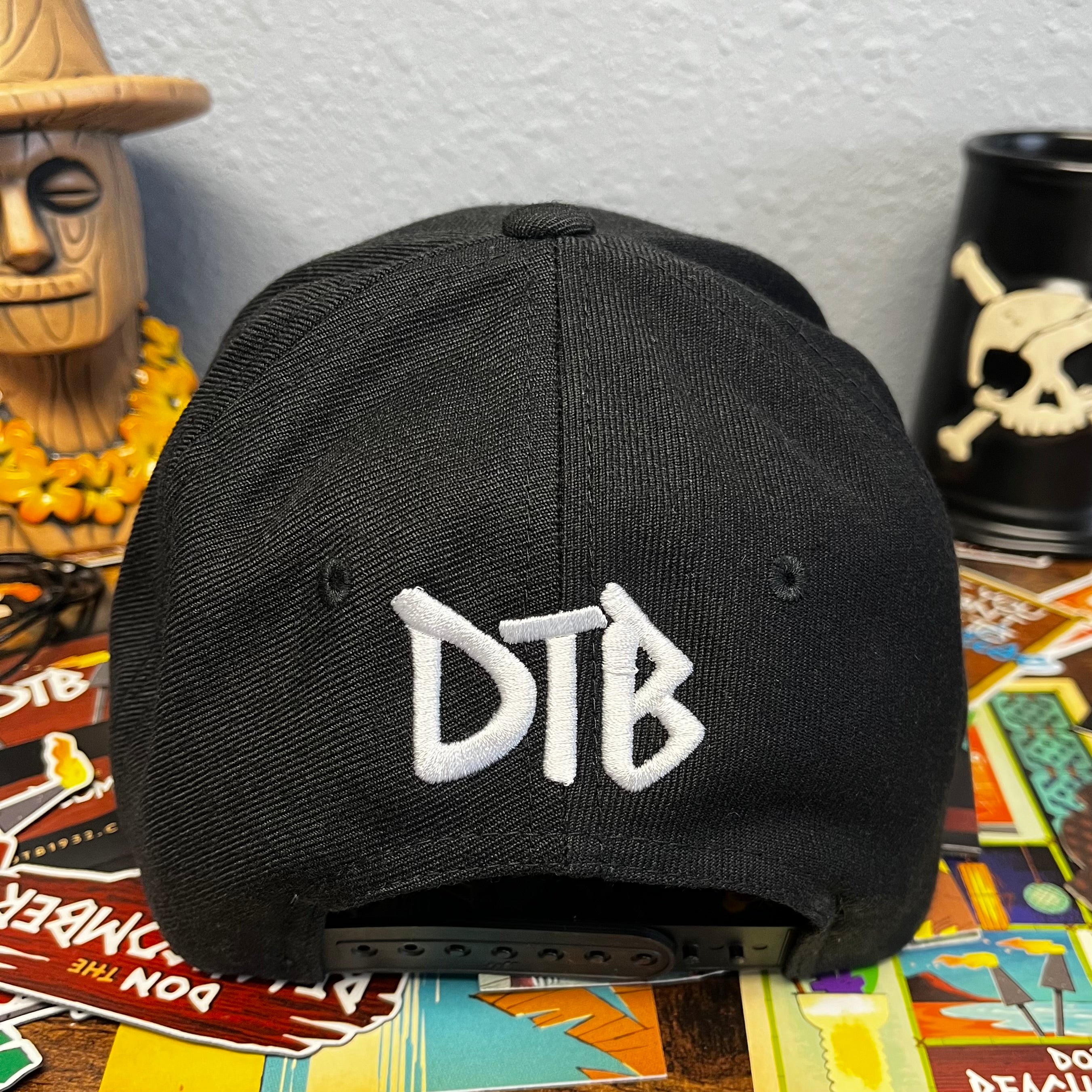 The Legend Returns Snapback Cap In Black